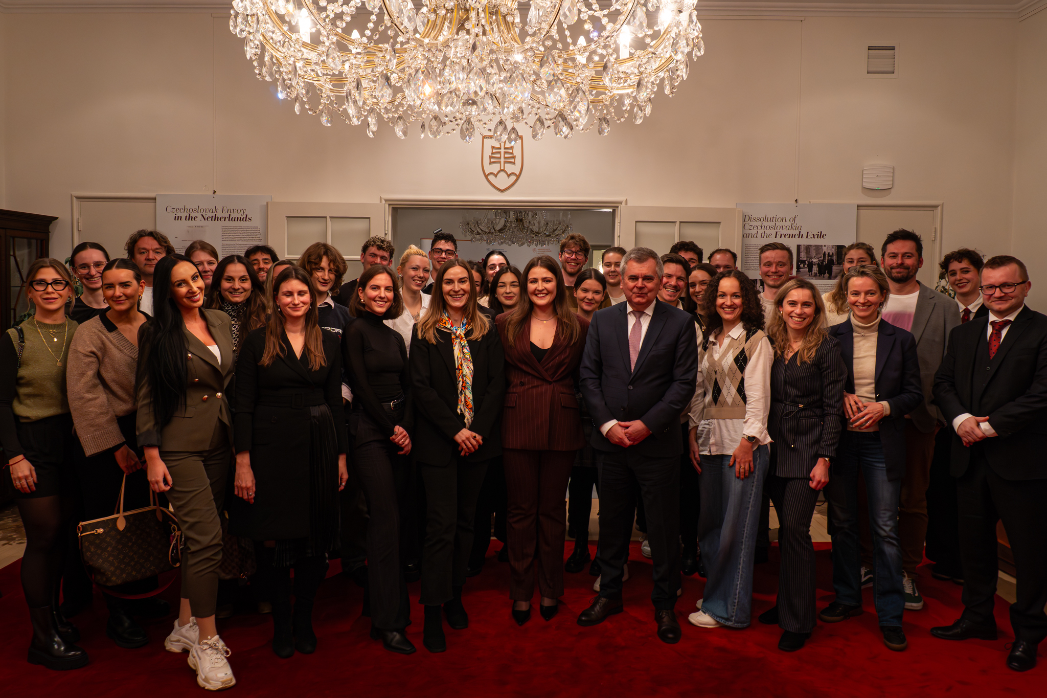 Event speaker with microphone